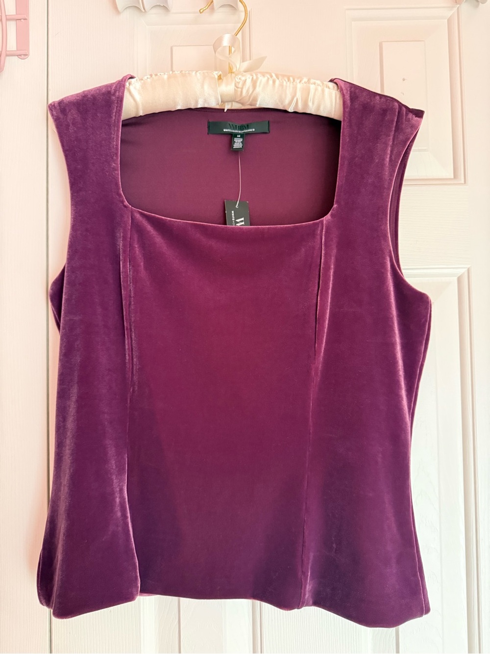 💜White House Black Market Plum Velvet Square-Neck Top Princess Seams Cap Sleeve
